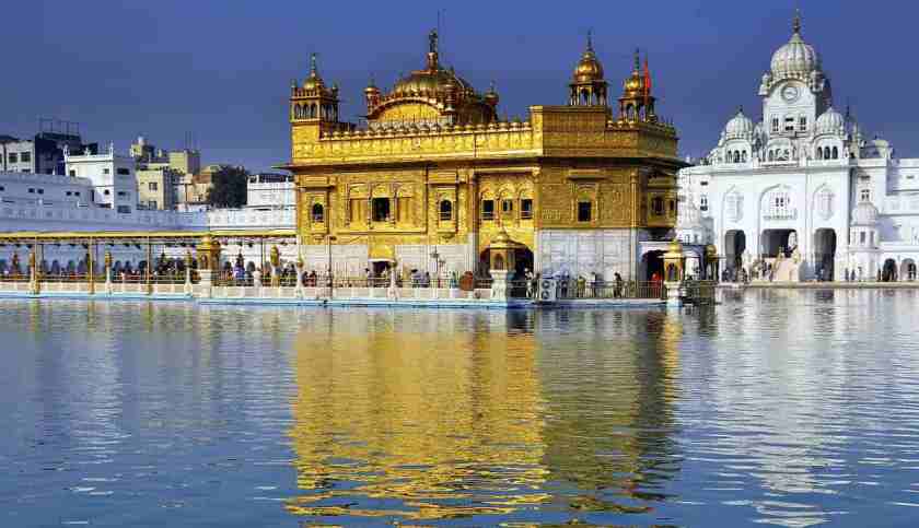 golden-temple-place-to-visit-in-India